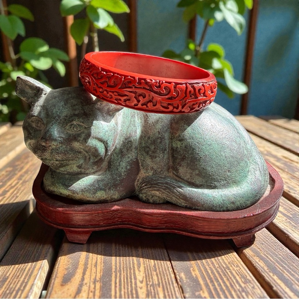Vintage Chinese Vermilion Cinnabar Carved Bangle Bracelet - Size 8 Unisex